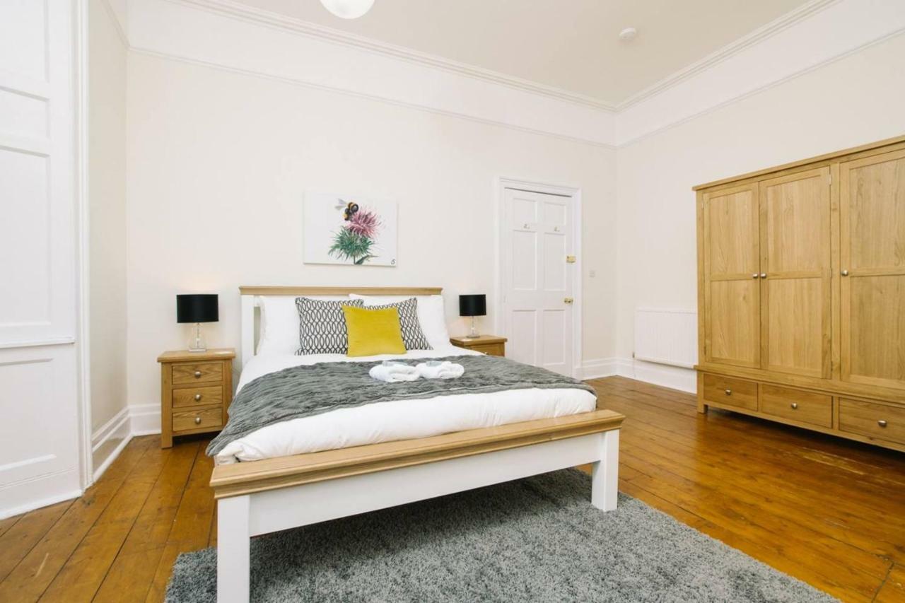 Joivy Great Location! Heart Of City Centre 3Bed Apartment Édimbourg Extérieur photo